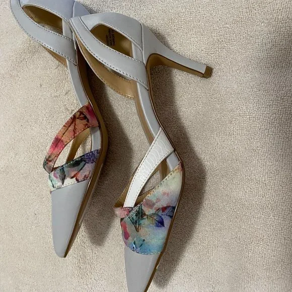 Expression Shoes - Picture 4 of 9